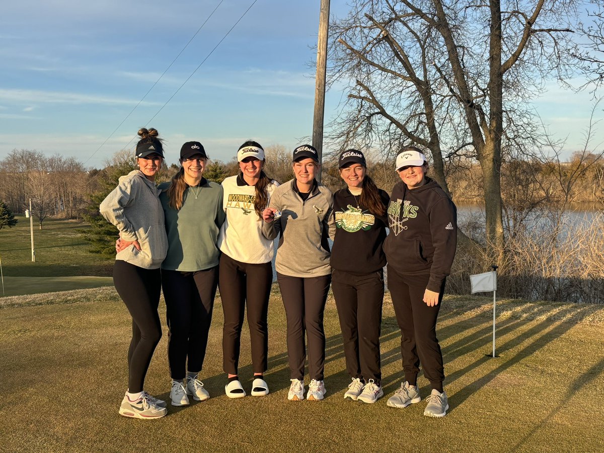1st Golf Meet in the Books! 

WCAC results:

Boys 🥇- 156
🥇- Tabor Lettow

Girls 🥇- 211
Medalist- Molly Cue

Nice Meet! 💚💛