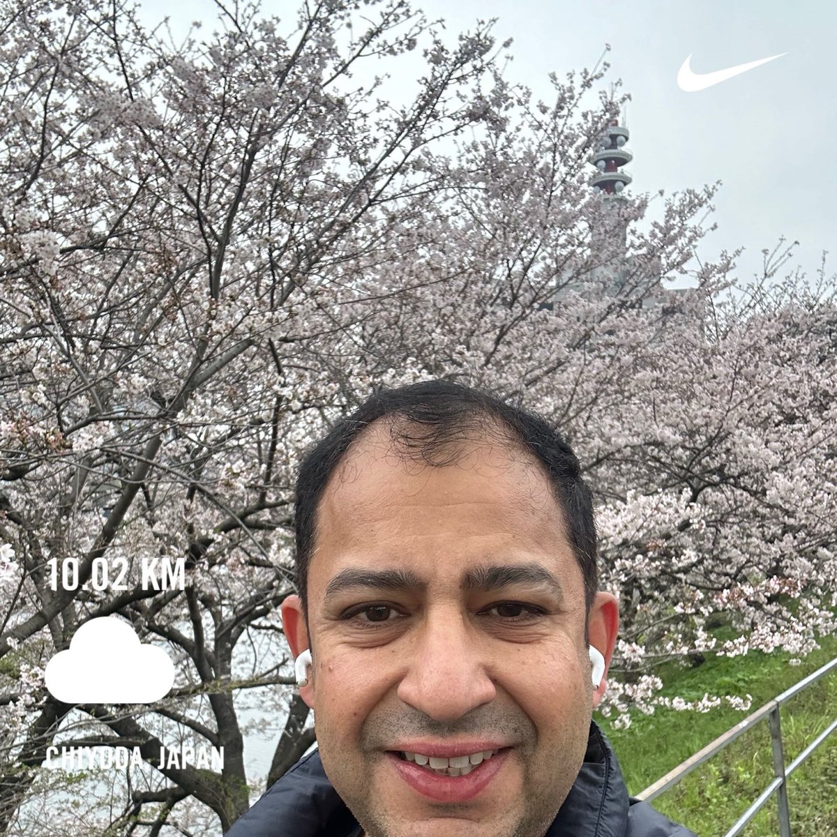 sundeepsikka's tweet photo. Nothing is better than fully experiencing the Cherry Blossoms during the Sakura 10 km run. https://t.co/EtYlt7v6ku