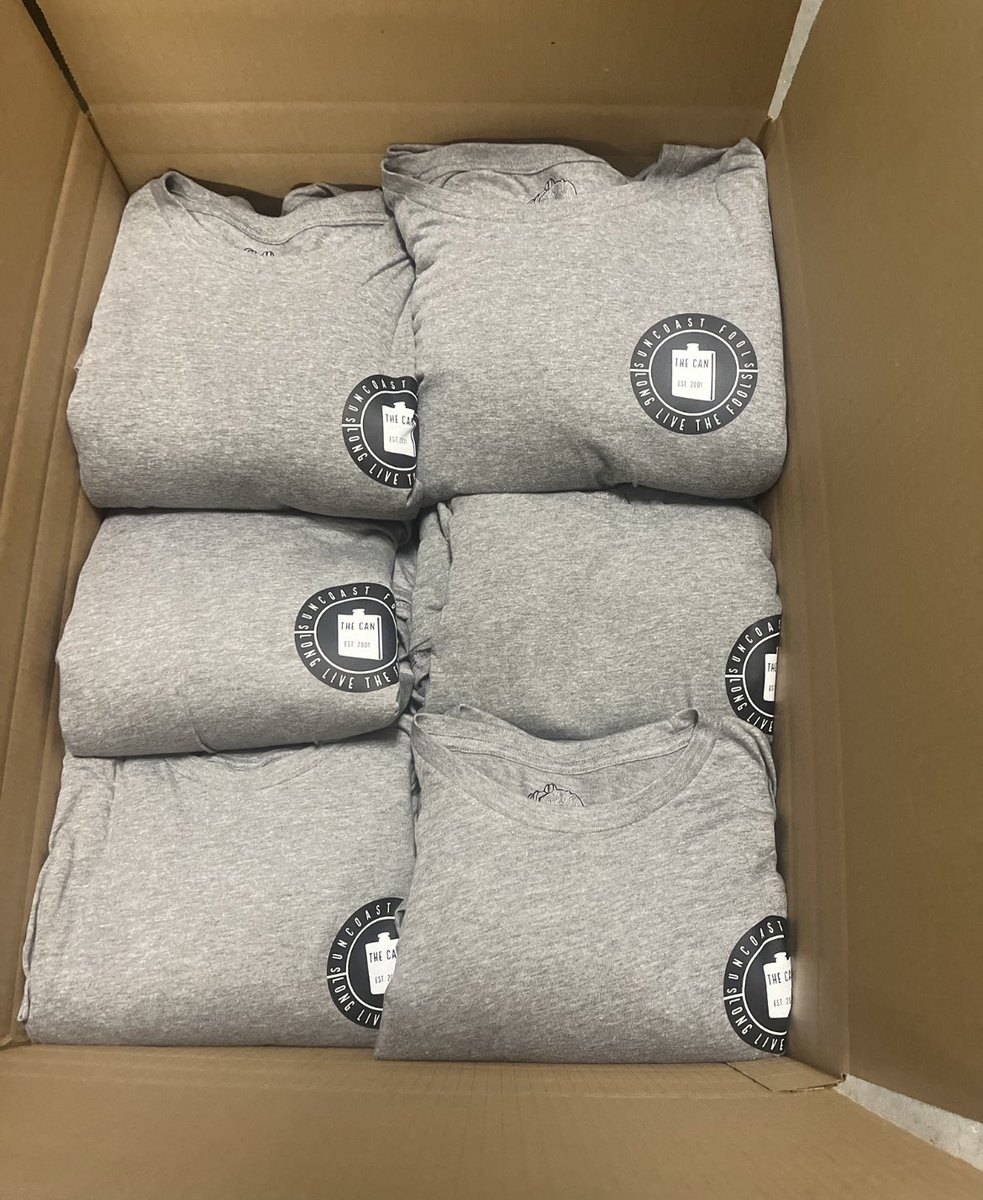Another custom order out the door! 😎 Are you looking for custom apparel for yourself or your business but don’t know where to start? Saltwater Born can help. Reach out to us today! 🤟