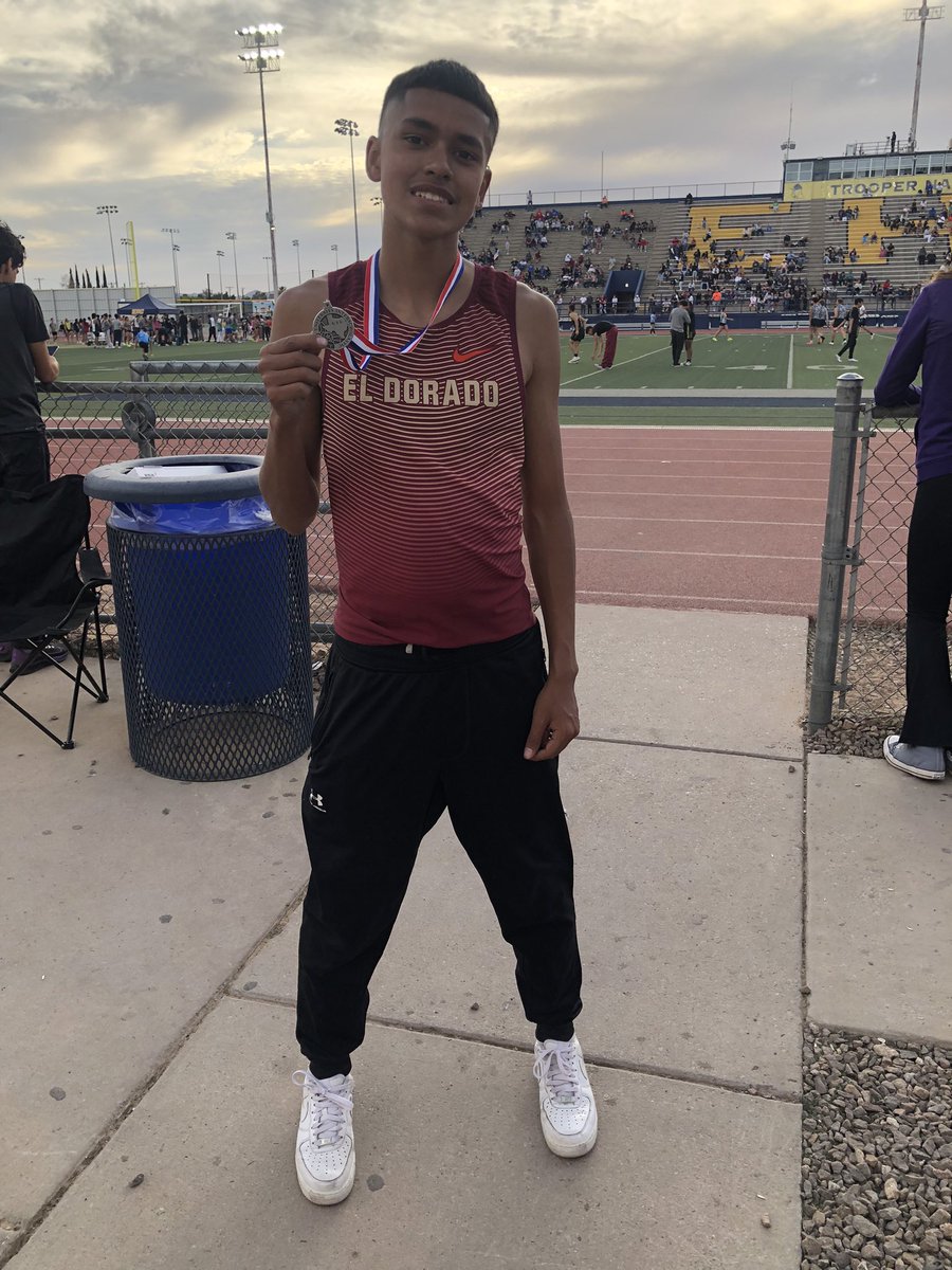 CoachRamirez__'s tweet image. @miguelchapa2121 with that hardware, area qualifier, and your new El Dorado high school record holder in the 400m dash with a time of 49.05!!! EARNED not given! We ain’t done yet big guy!!! @SarinanaEDHS @Coach1Martinez @EDAztecs_HS @Coach_Soto5 @klopez_EDHS @CoachCpat_JHM