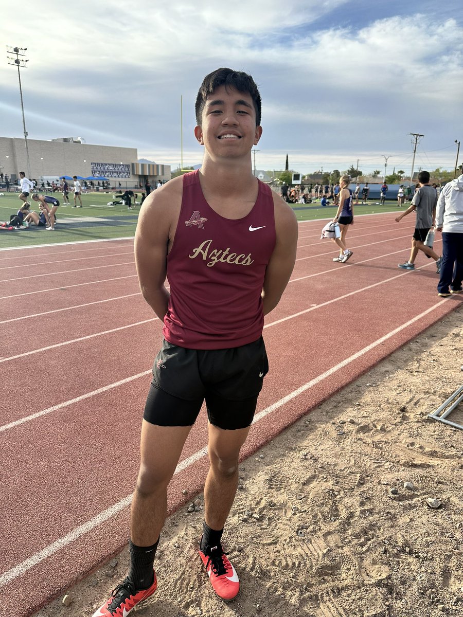 klopez_EDHS's tweet image. Way to represent at Districts Aztec hurdle crew! 
DJ Well 3rd Varsity 110 Hurdles
Isaac Gutierrez 4th Varsity 300 Hurdles
Marven Pineda 2nd Open 110 Hurdles
So proud of all 3 of you! Next stop areas for DJ and Isaac! @SarinanaEDHS @Coach1Martinez @EDAztecs_HS @CoachRamirez__
