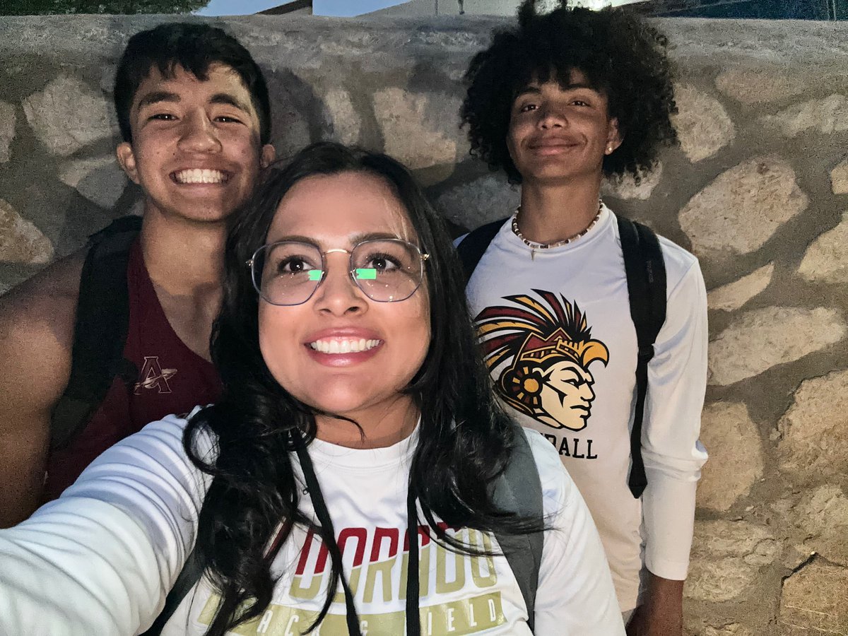 klopez_EDHS's tweet image. Way to represent at Districts Aztec hurdle crew! 
DJ Well 3rd Varsity 110 Hurdles
Isaac Gutierrez 4th Varsity 300 Hurdles
Marven Pineda 2nd Open 110 Hurdles
So proud of all 3 of you! Next stop areas for DJ and Isaac! @SarinanaEDHS @Coach1Martinez @EDAztecs_HS @CoachRamirez__