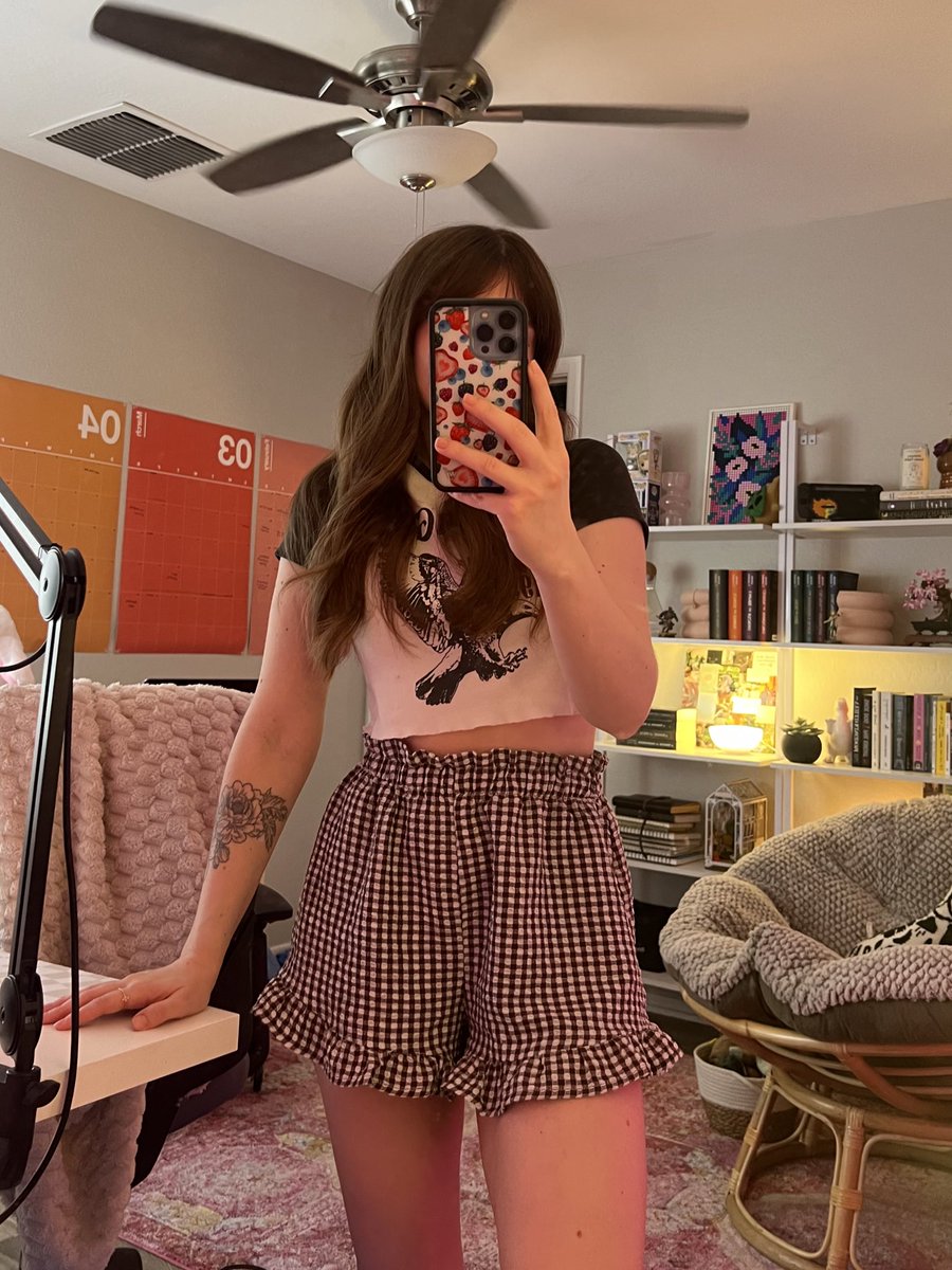 Stream OOTD ✨🫶🏻 @ miphapuff on Twitch