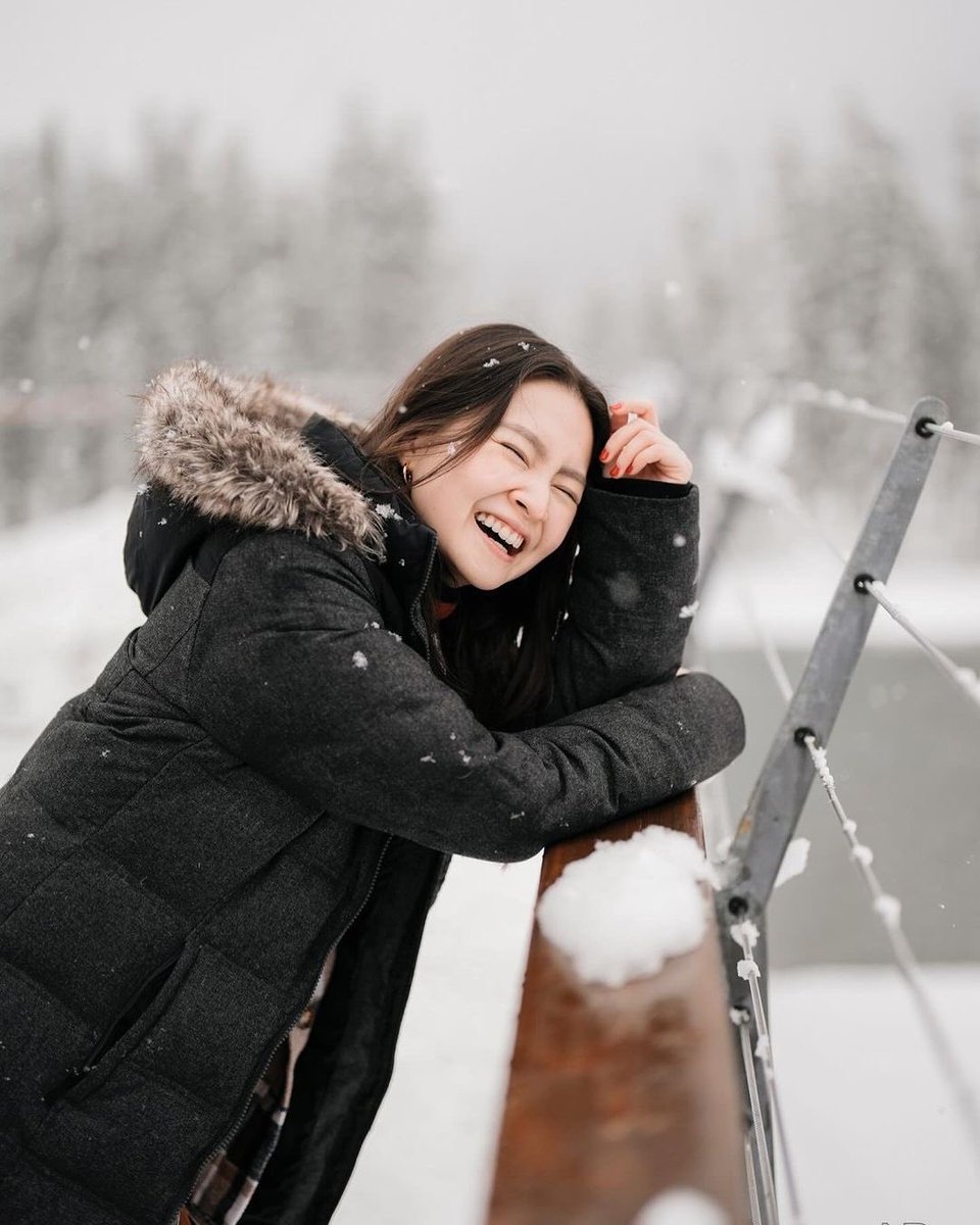 BarbieNatics's tweet photo. Genuine Happiness ❄️

we love you, @dealwithBARBIE 🥰

#BarbieForteza #SparkleGoesToCanada https://t.co/MQTa4WVZxi