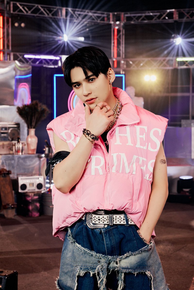 GKcoAH3aEAA8CTX?format=jpg&name=medium