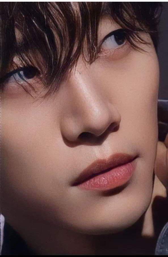 I vote #JUNHO from #2PM to #TOP200FACESKPOP
#LEEJUNHO #이준호 
<a href="/follow_leejunho/">LEE JUNHO Official</a>