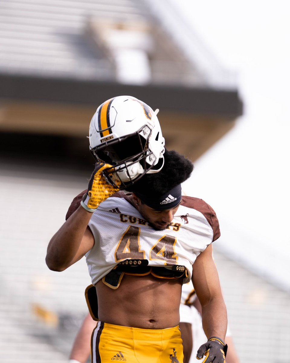 Wyoming Cowboy Football tweet media