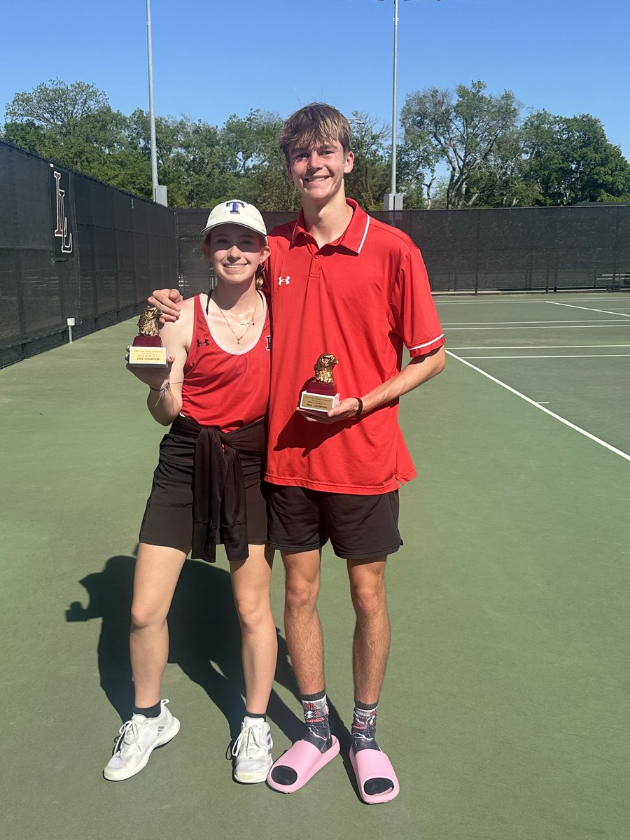 Congratulations to mixed doubles and girls doubles for winning the C Draw today in the Allen tournament!! Way to #WTD 🎾🏆