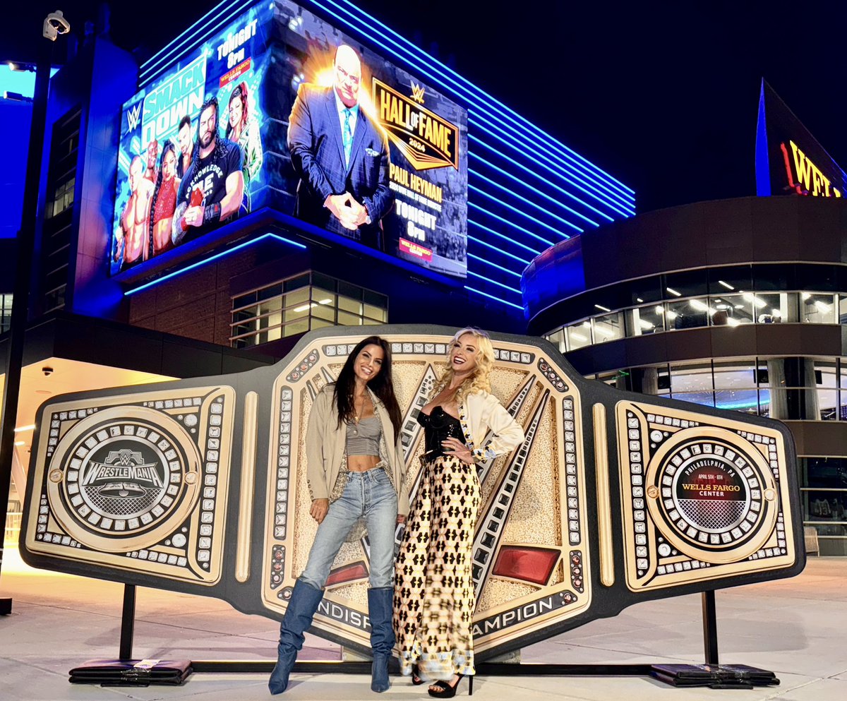 Hellloooo Philadelphia! Your #HustleBootyTempTats supermodels @fitnessmodelmom and I are here to watch @HeymanHustle get inducted into the @WWE #HallOfFame after Friday Night SMACKDOWN ⭐️ #WrestleMania #PaulOfFame #PaulHeymanGirl