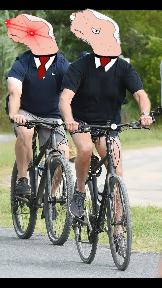 rtl371897's tweet photo. @boden4pres Probably on a bike ride with @thedarkboden https://t.co/yvZvrydRK7
