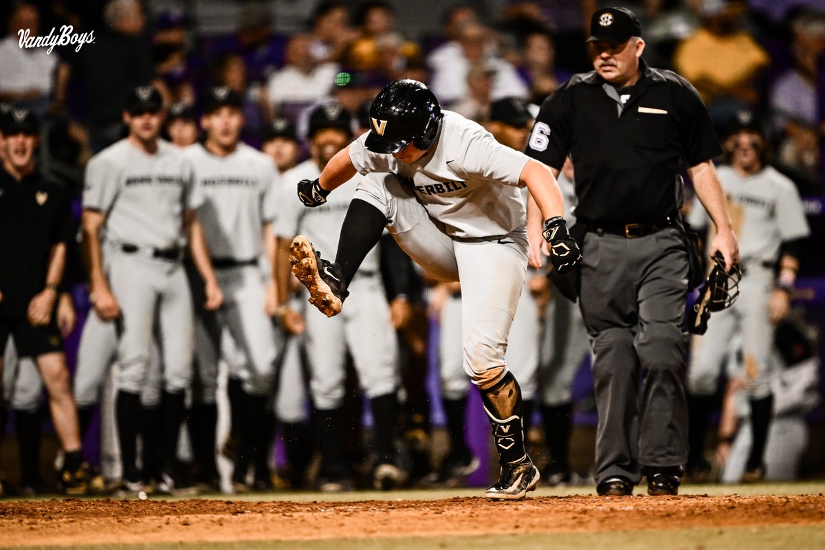 VandyBoys's tweet photo. The Cookeville Kiddddd 🤯📷😳 https://t.co/klSPEdRicS