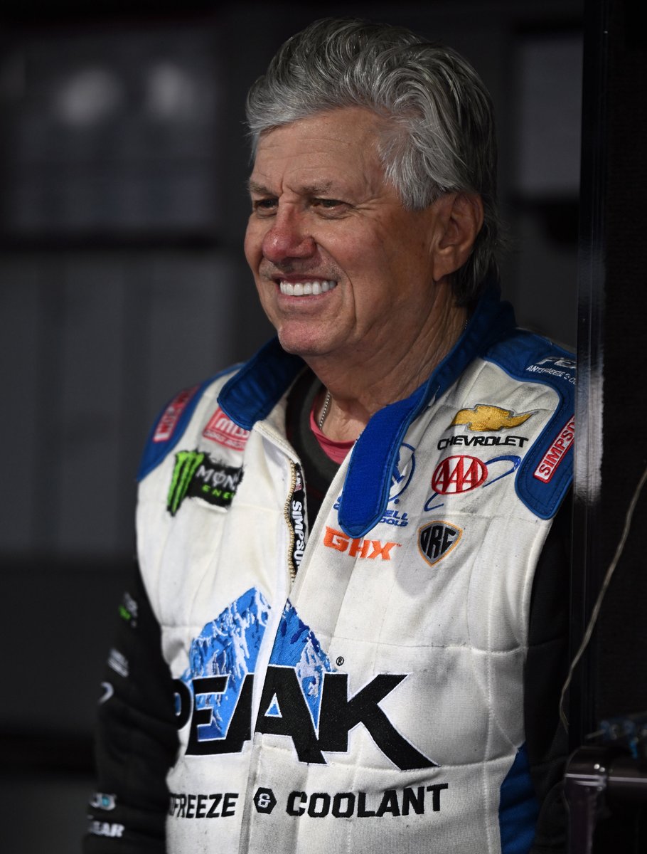 🗣️ it’s race weekend so you know know what time it is. Comment “#PEAKSquad” for a chance to win some merch if John Force wins this weekend. We will reach out to you if you win! @JFR_Racing