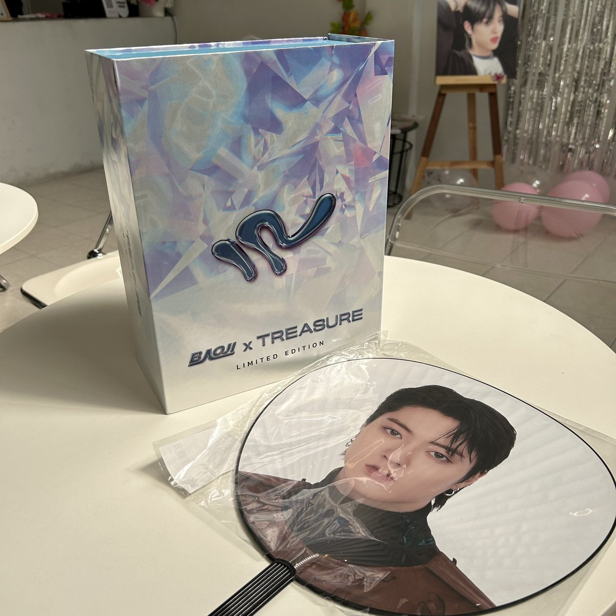 birthdayforHRT's tweet photo. ˚·𝑺𝒑𝒆𝒄𝒊𝒂𝒍 𝒅𝒂𝒚 𝒘𝒊𝒕𝒉 𝑯𝑨𝑹𝑼𝑻𝑶 𝟑𝐫𝐝·˚
˗ˏˋ  lucky draw ส่วนนึงค่ะ 🫡 ˎˊ˗  
มารับเด็กกลับๆบ้านกันนะคะ 🩵

 🗓️ 6-7 April 2024
  📍 @HWANGCafe1 
 🚈 BTS พระโขนง Exit 2 
🚏  ซอยสุขุมวิท 44/2

#SpecialDayWithHARUTO3rd
#TREASURE #HARUTO #트레저 #하루도 https://t.co/KDcEtNM70f