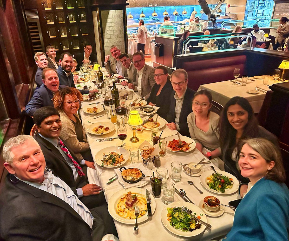 New and old friends @APDVS_ @UTMBSurgery @ChristineShok @natedroz @DanHan @patrickmuckmd @FrankCaputoMD @RMotaganahalli @neelgalt @ColglazierJill #vascsurg