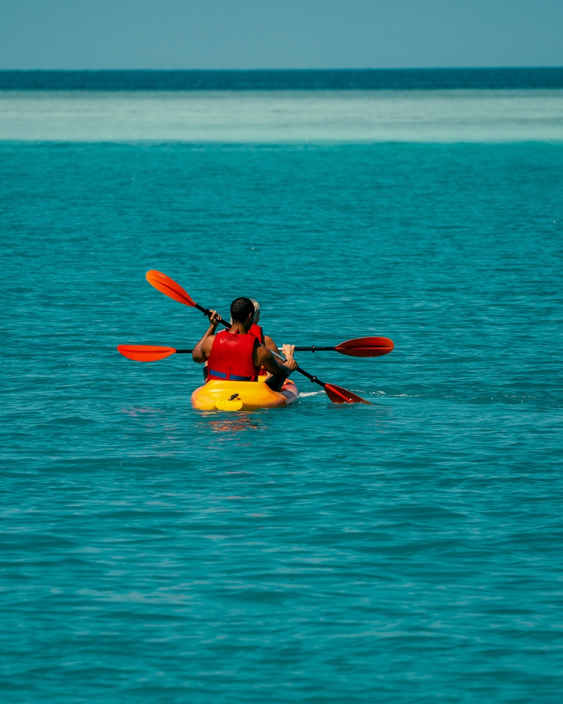 🚣‍♀️ Paddle through the serene waters and explore the beauty of nature on a thrilling kayaking adventure! 🌊⁠
.⁠
.⁠
.⁠
.⁠
.⁠
#WatersportsFun #Maldives #OceanLovers