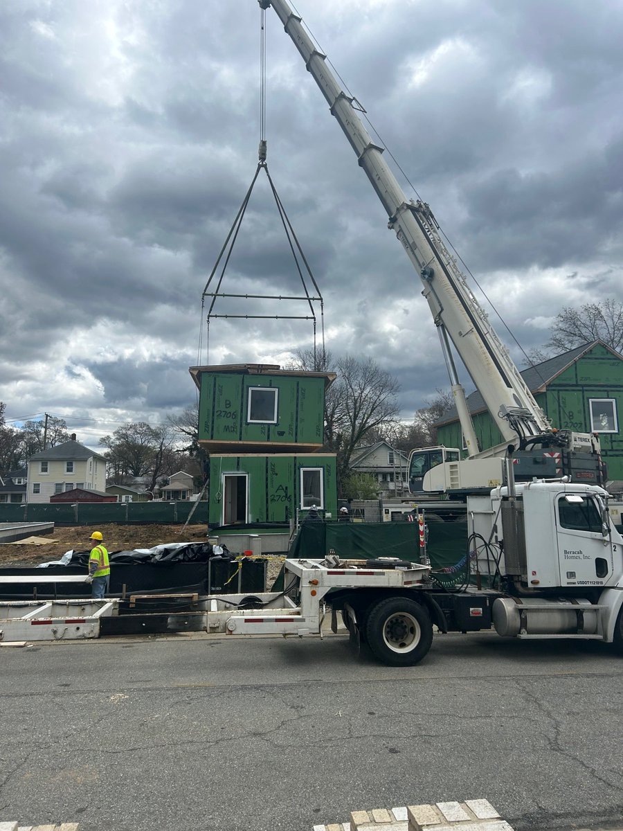 Despite the crazy weather swings in the DMV this week, our modular home deliveries have started to arrive onsite at HIP's Net Zero Microgrid development in Fairmount Heights.

#ForSale   #ZeroEnergy   #PassiveDesign     #BeracahHomes
