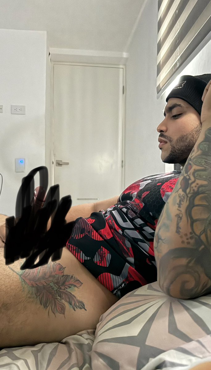 Hice contenido nuevo, puedes comprarlo por mi Instagram, también tengo en mi only (pero el que compré por mi Instagram ya le doy mi número para más contacto onlyfans.com/sebasbrosss