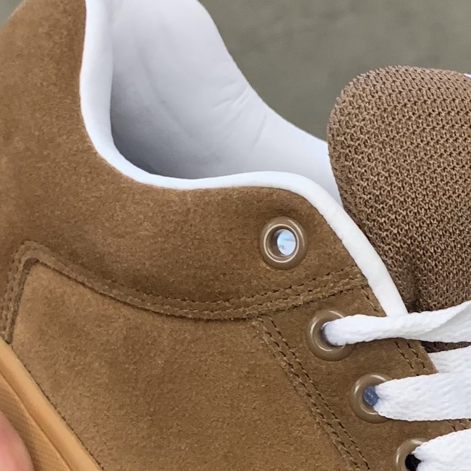 Hey #SkateTwitter, any guesses? 🤔 Dropping late 2024.