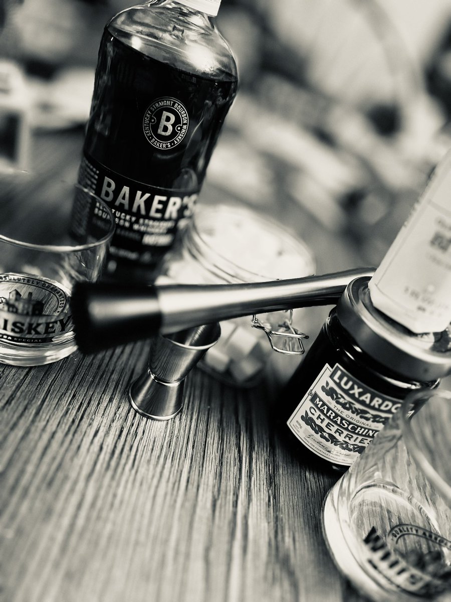 bigdaddyrincon's tweet image. Tonight’s pour what’s the consensus fellas? Nightcap with my son in law @KovandaKadin @execleadersip  @brbnclub @d_tao @mstlypcflbourbon @amyhaze01 @bourbonscript @bunnnyjuice @BourbEnthusiasm   #bourbon #oldfashioned #family #Relaxation