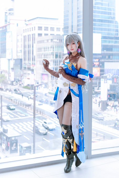 Twitterのコスプレ画像15