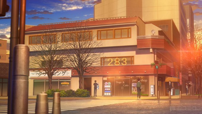 シャニアニ見返して気付いたけど、ゲームでは聖蹟桜ヶ丘にある283事務所の背景は左右反転して使われてたけど①②（靴屋の向きが分かりやすい）、アニメだと見ている横断歩道の場所も90度変わって、反転なしになってるな③④（事務所左の黒字に白バツ外装の建物が分かりやすい）<a href="/tag/%E3%81%B5%E3%82%86%E3%83%9F%E3%83%BC%E3%83%A0"class="tags"><span>#ふゆミーム</span></a>