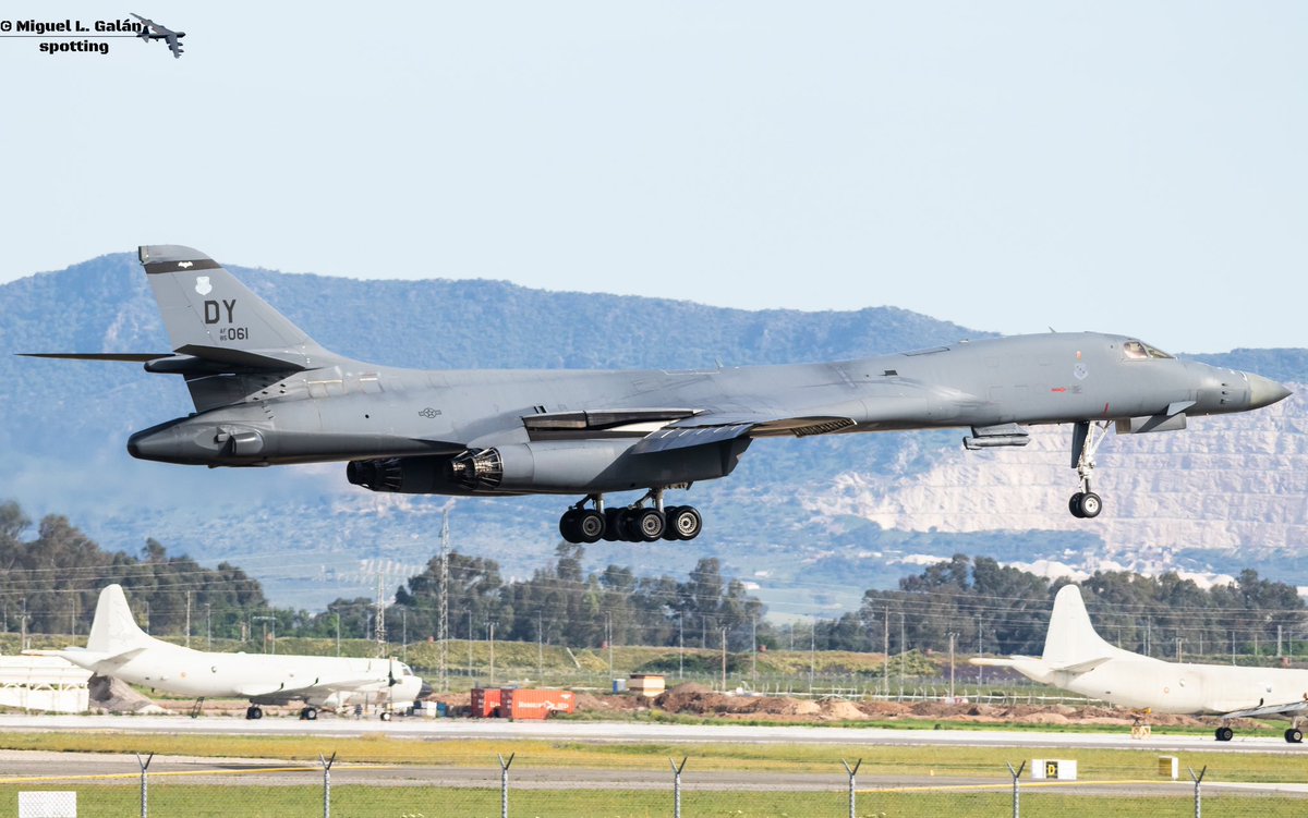 Rockwell B-1B USAF 86-0061, Morón AFB.  LEMO 4-4-2024. #b1bomber #b1blancer #avgeek #planespotting #aviationlovers #usaf @usairforce