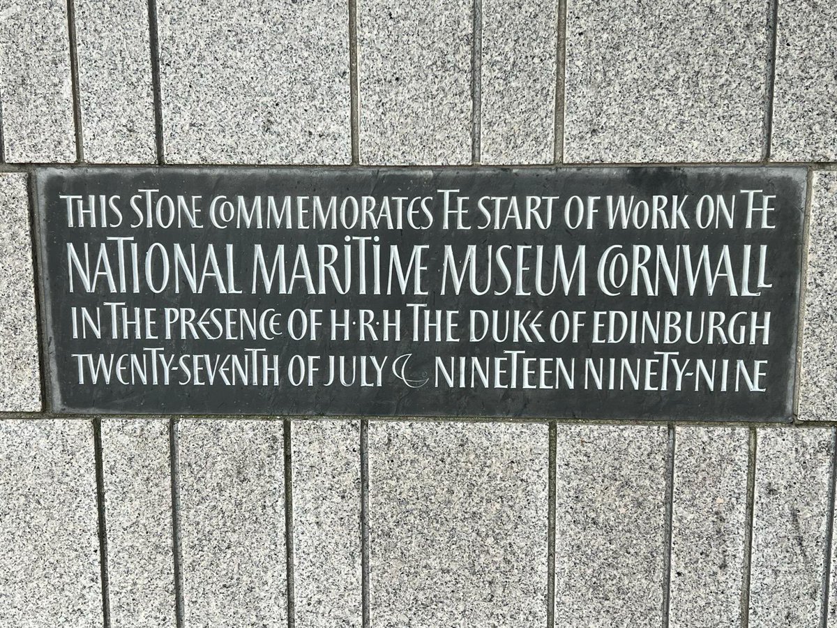 Emma Thompson tweet media