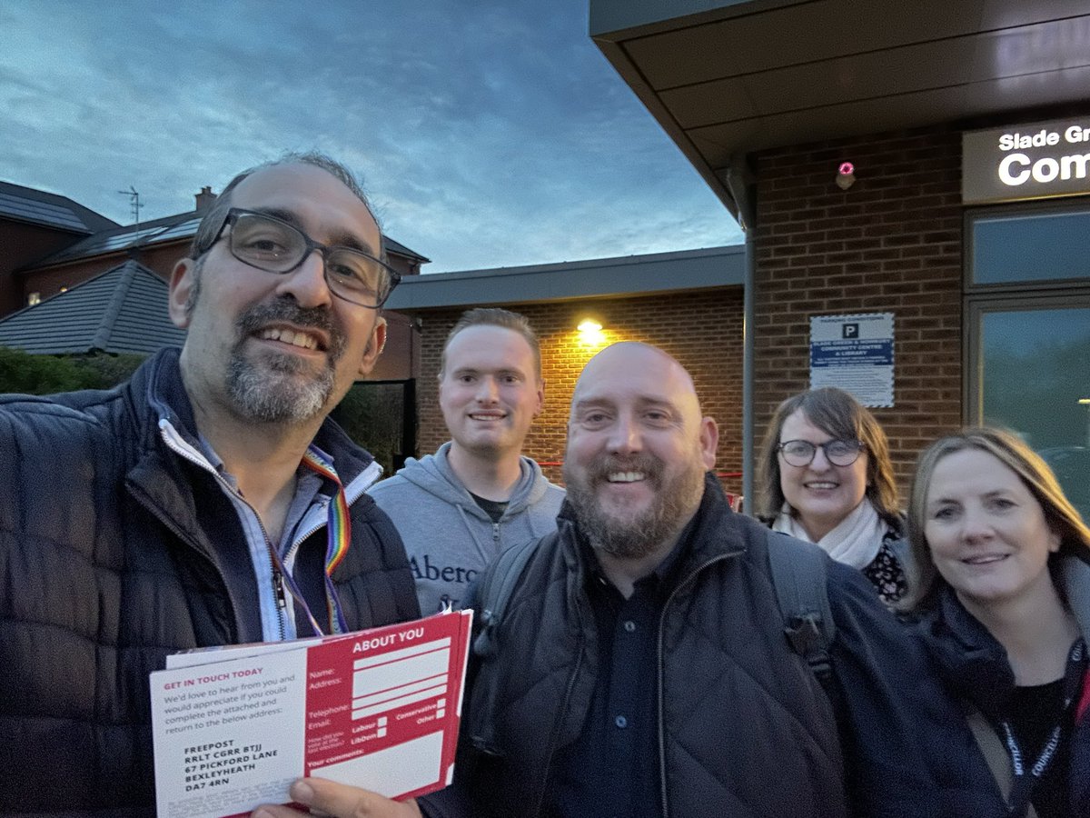NorthendLabour's tweet photo. Great to be out with meeting residents in #SladeGreen many voting @SadiqKhan @LondonLabour @KMcKLabour on May 2nd. At the end a well deserved drink supporting the last pub in #SladeGreen the lovely #CornerPin #LabourDoorstep https://t.co/Sbc03ZfW7z