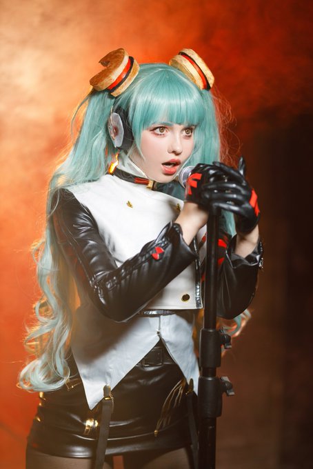 Twitterのコスプレ画像8