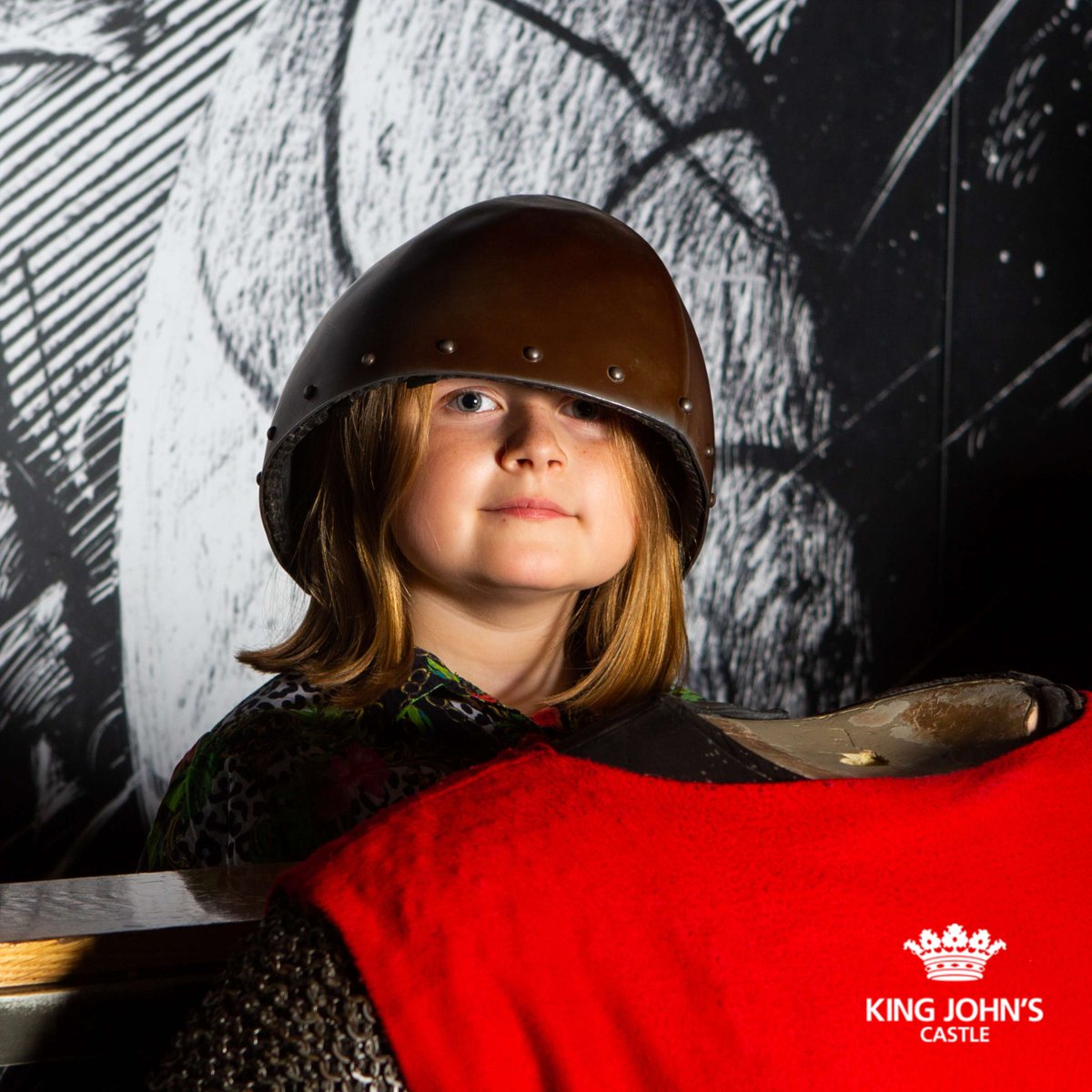 Looking for something to do with the family this weekend?🏰 Discover King John's Castle, where the whole family can enjoy a journey through medieval history! From medieval games to unraveling the secrets hidden within our ancient walls, there's something for everyone to enjoy.