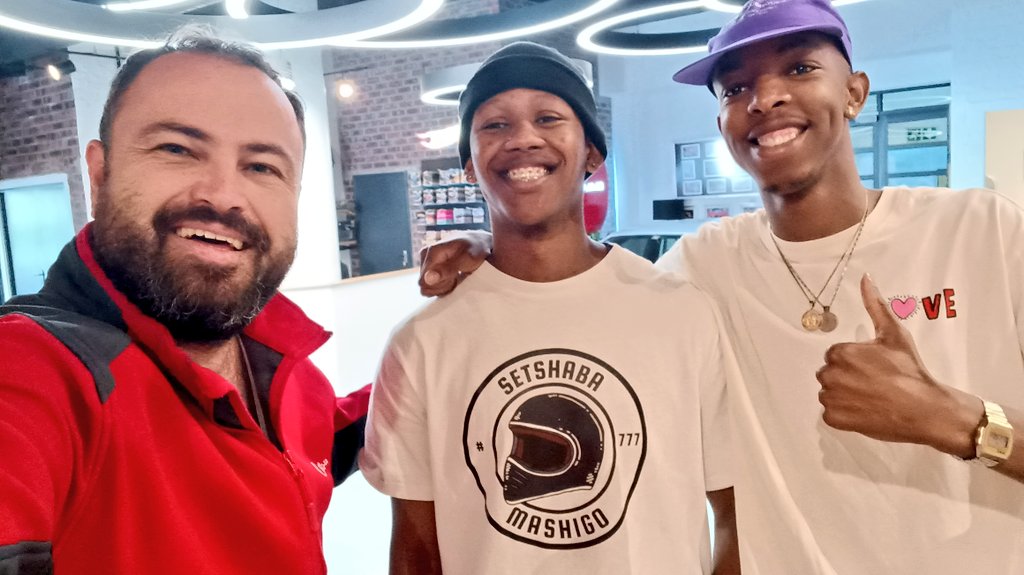 Hey @SetshabaMashigo, we think you're pretty cool🏁 These fine gentlemen pulled in to the @CarsSouthAfrica office for a coffee and I couldn't help but notice the T-shirt ☺️ @keiv4park and Nathan