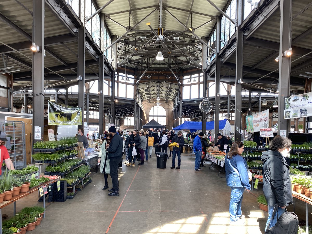 Happy Saturday Market! 🪴 Stock up on your grocery and good items in our sheds from 6 am - 4 pm. Find vendor locations and more info about our market days at easternmarket.org. Your Saturday starts here at Eastern Market!