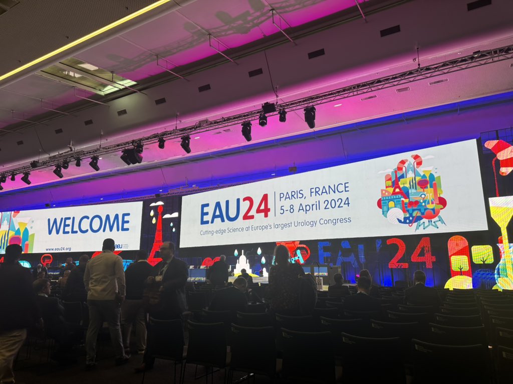 Bonjour! Nous sommes a París #EAU24 <a href="/Uroweb/">European Association of Urology (EAU)</a>