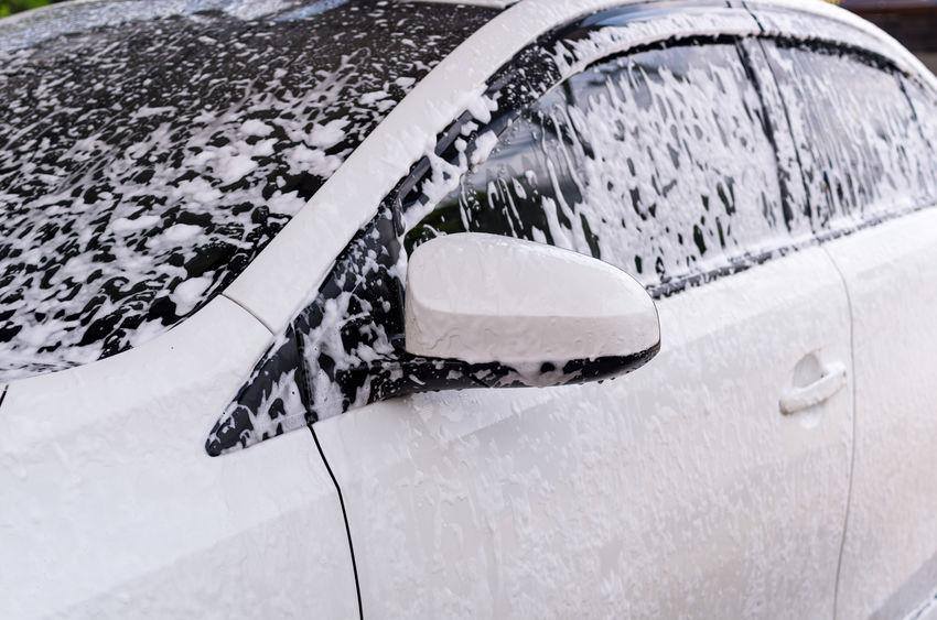 If your car needs a clean today, we've got two car washes at: - Brentwood Fire Station 10am - 3pm - Corringham Fire Station 10am - 4pm Come along and get your car washed while raising money for good causes 🧽 🚗