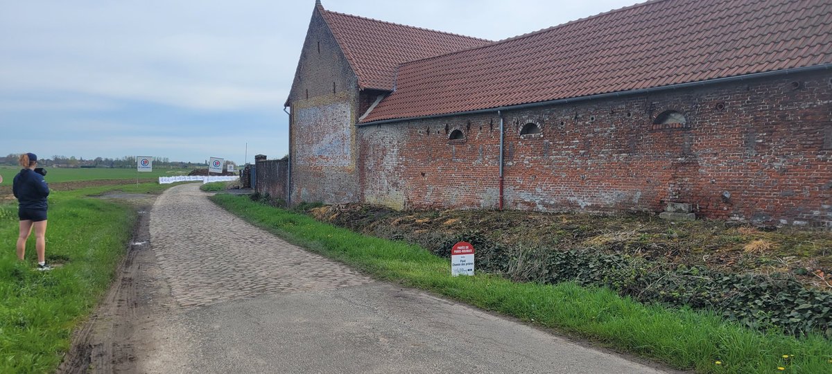 Time for some cobbles #ParisRoubaixFemmes