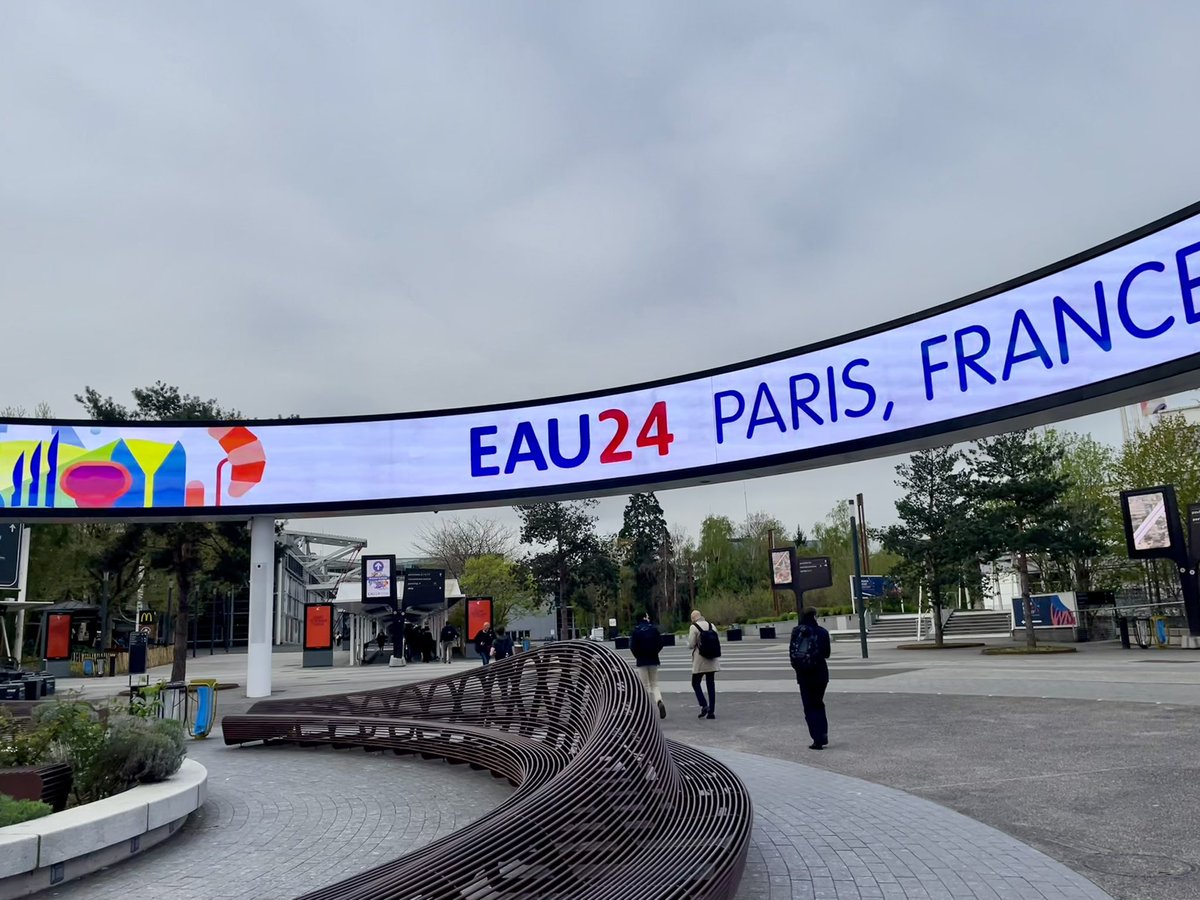 🇪🇺🇫🇷Amazing 1st day at #EAU24 yesterday with a productive YAU meeting, nice networking and the opportunity to present our offclamp surureless RAPN technique. 🚀Let’s kickoff day 2 ! @uroccr @UroBordeaux @Uroweb