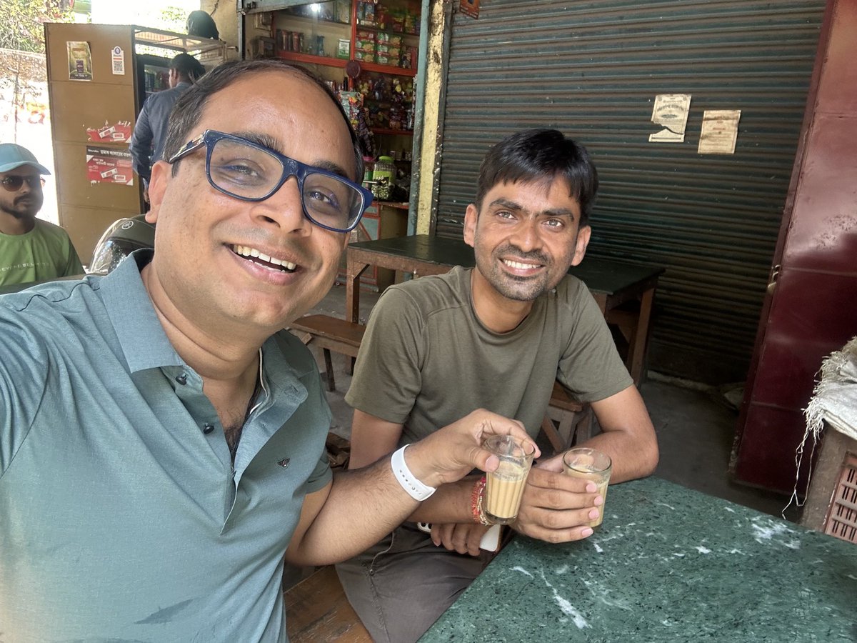 pranesh_zun's tweet photo. #Purulia me #zunvolt ki entry aur chai :) #smartelectricals #cleanelectricals #mixer #solar https://t.co/384r9O41Un