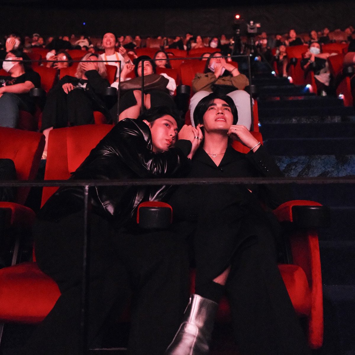 Poom Phuripan Official tweet media