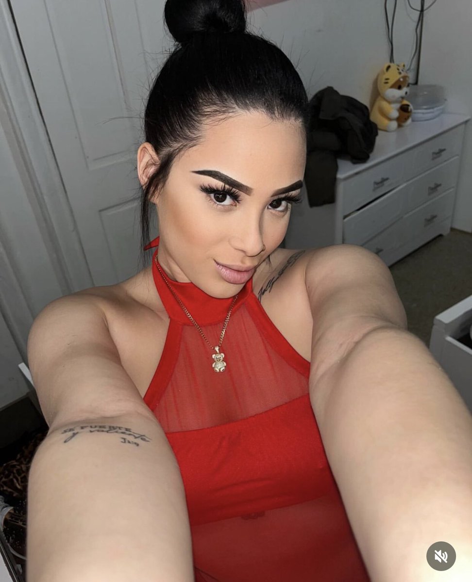 Rebeka79433270's tweet photo. 😘 https://t.co/OhCo640j2J