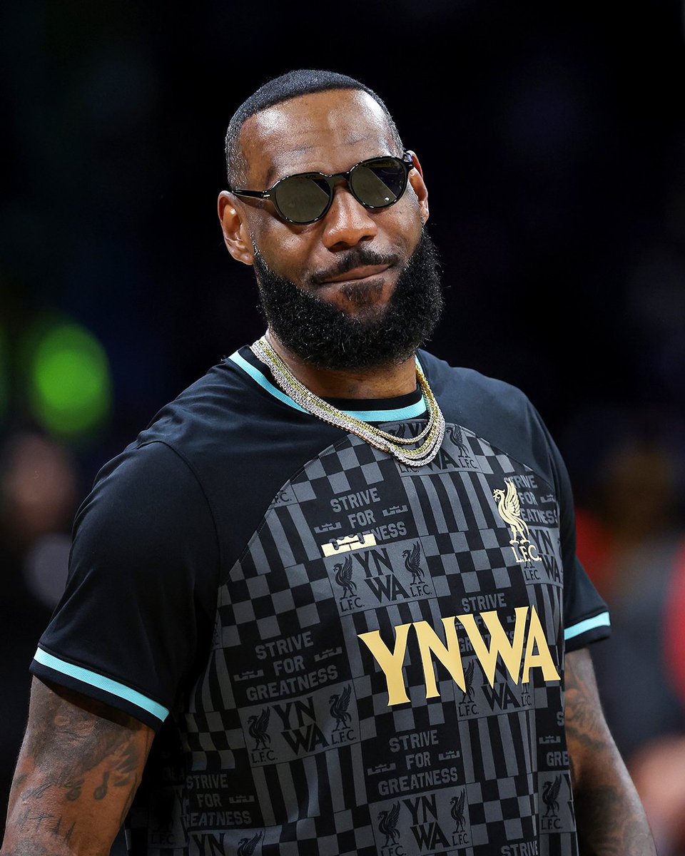 Lukem217 tweet media