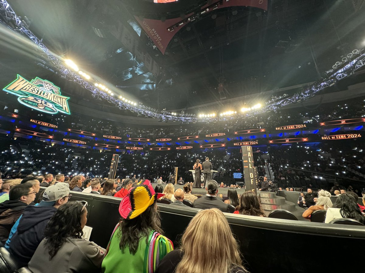 DonFUBAR's tweet photo. The feels ❤️
Taylor and Mika Rotunda here induct Barry Windham and Mike Rotunda and the Fireflies have appeared #WWEHOF #Wrestlemania #TheUSExpress https://t.co/Q0IavTNxjO