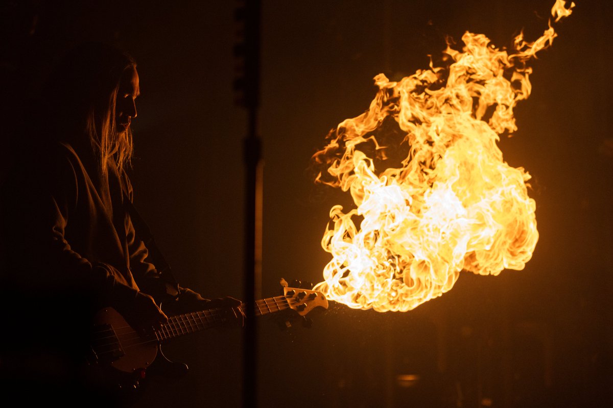 OWHpictures's tweet photo. Fall Out Boy, with opener Jimmy Eat World, rocked out in Omaha on Friday night.
All the photos---> https://t.co/jMV0P0vs5u
#FallOutBoy #JimmyEatWorld #FOB #SoMuchFor(2our)Dust #SoMuchFor2ourDust #LiveMusic #Omaha
📸 by @annaereed https://t.co/GaJS3MjupX