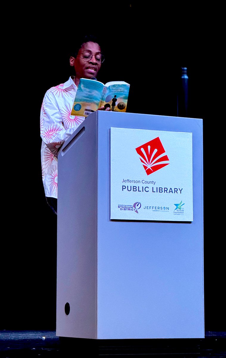 Great evening w national award-winning author @JackieWoodson & @cojeffcolibrary! Woodson spoke to a packed auditorium @JeffersonJrSr about writing, family, belonging, & diversity. @JeffcoSchoolsCo students led Q&A at the event, which attracted diverse readers of all ages. #Jeffco