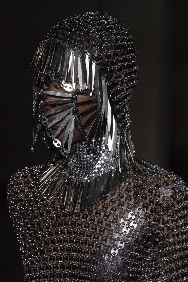 kenzie__xcx's tweet photo. thinking about florence pugh with a couture headpiece from paco rabanne in dune: part two https://t.co/3fZqYIJYOd