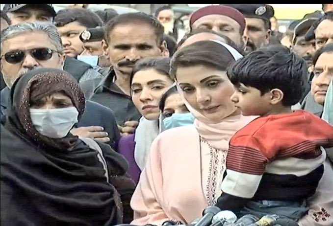 Just a reminder to @MaryamNSharif that during PTI Govt, she held Sachal in her arms and condemned the PTI Govt for Mudassar Naaru’s abduction. Now that she and her party are in power, will she finally have Naaru released from the State’s torture cells? #ThisEidAskForRelease