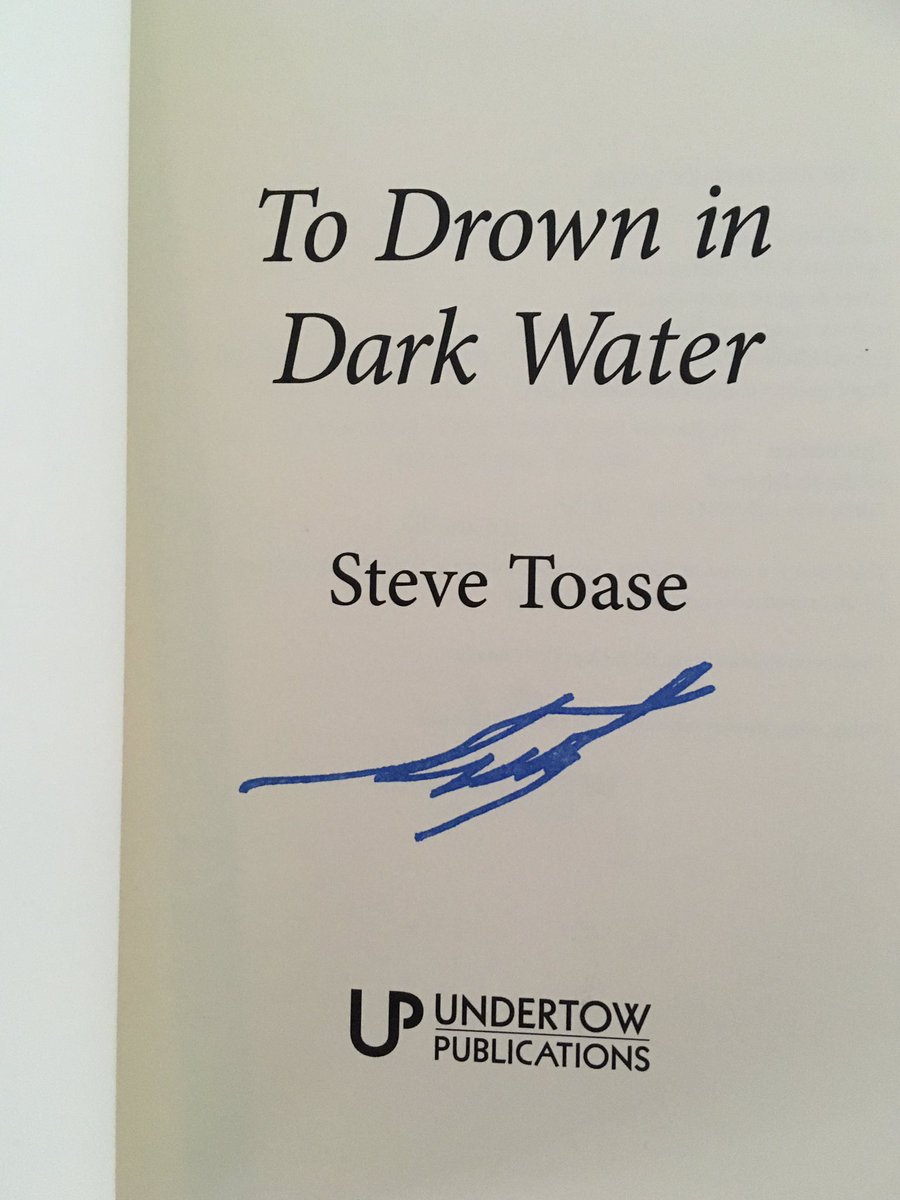 My little library, day 302: To Drown in Dark Water by Steve Toase (and the tray case Graham / @DarkSkyBooks) made for it. This is another one of those special Undertow Publications books (and a very good read) undertowpublications.com/shop/to-drown-…