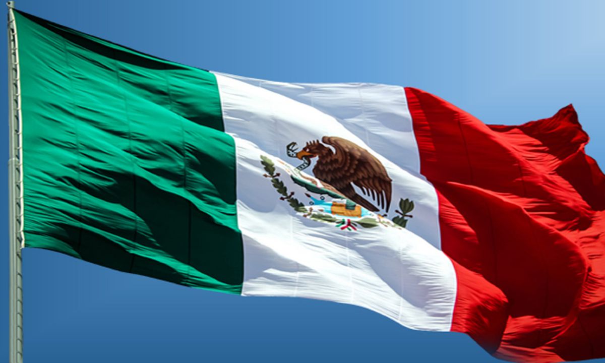 RAFAGA301's tweet photo. La Embajada de México en Ecuador se considera suelo mexicano. No sé ofendió al señor presidente, ni a un partido, ni a una empresa. Se violó la soberanía de todo México. Hay que estar muy p3nd3jo para estar con los Ecuatorianos fascistas. https://t.co/djhhv1jbBR