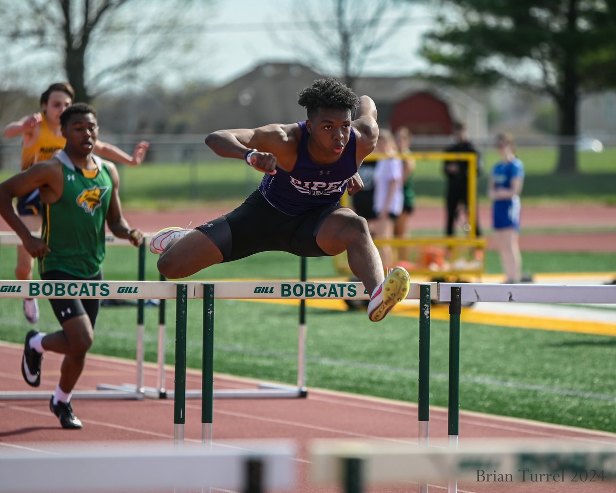 DotteSportsPix's tweet photo. Congrats to @Piper_Track boys winning 1st at Basehor! That's Jayden Henry with a national top-50 time in the 100 hurdles! https://t.co/y7KxoURue1