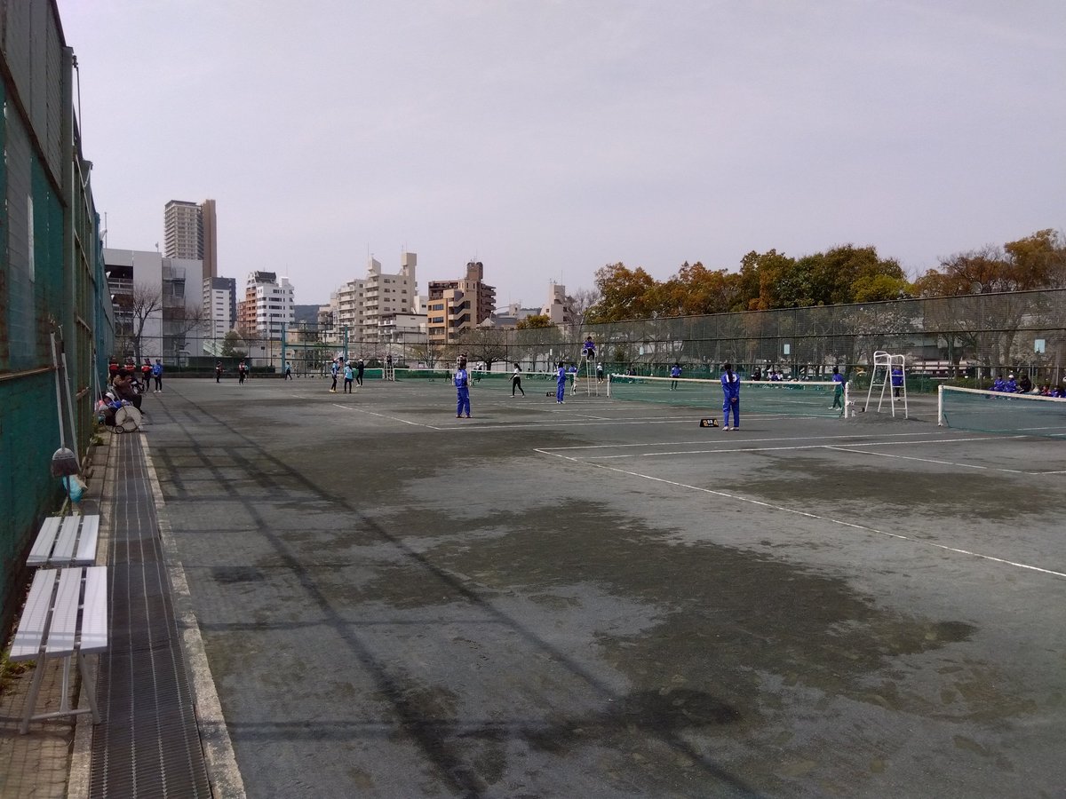 ts_rally's tweet photo. 4/5(金)　テニスショップラリー主催🌟
神戸市女子ソフトテニス団体研修大会を開催させていただきました！

テニスショップラリーをご利用いただいている学校様をお呼びし、皆さん切磋琢磨していました💪
ルーセントさんにもご協力いただき、楽しんでいただけて良かったです🥳🥳
@LUCENT_JP https://t.co/ADFHjgKLzB