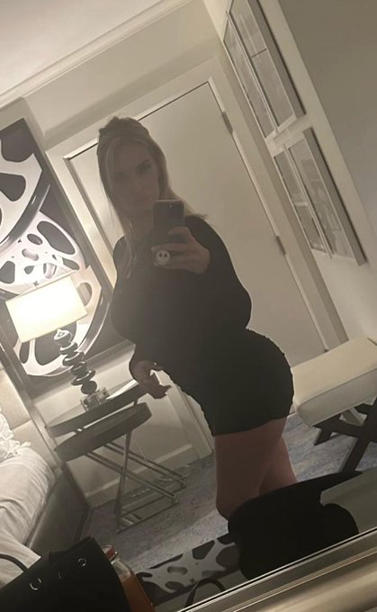 Where you takin me out on a date? 🖤  https://t.co/PciiwySJaV https://t.co/wulOfs3dx5<a href="/tag/mvsales"class="tags"><span>#mvsales</span></a>